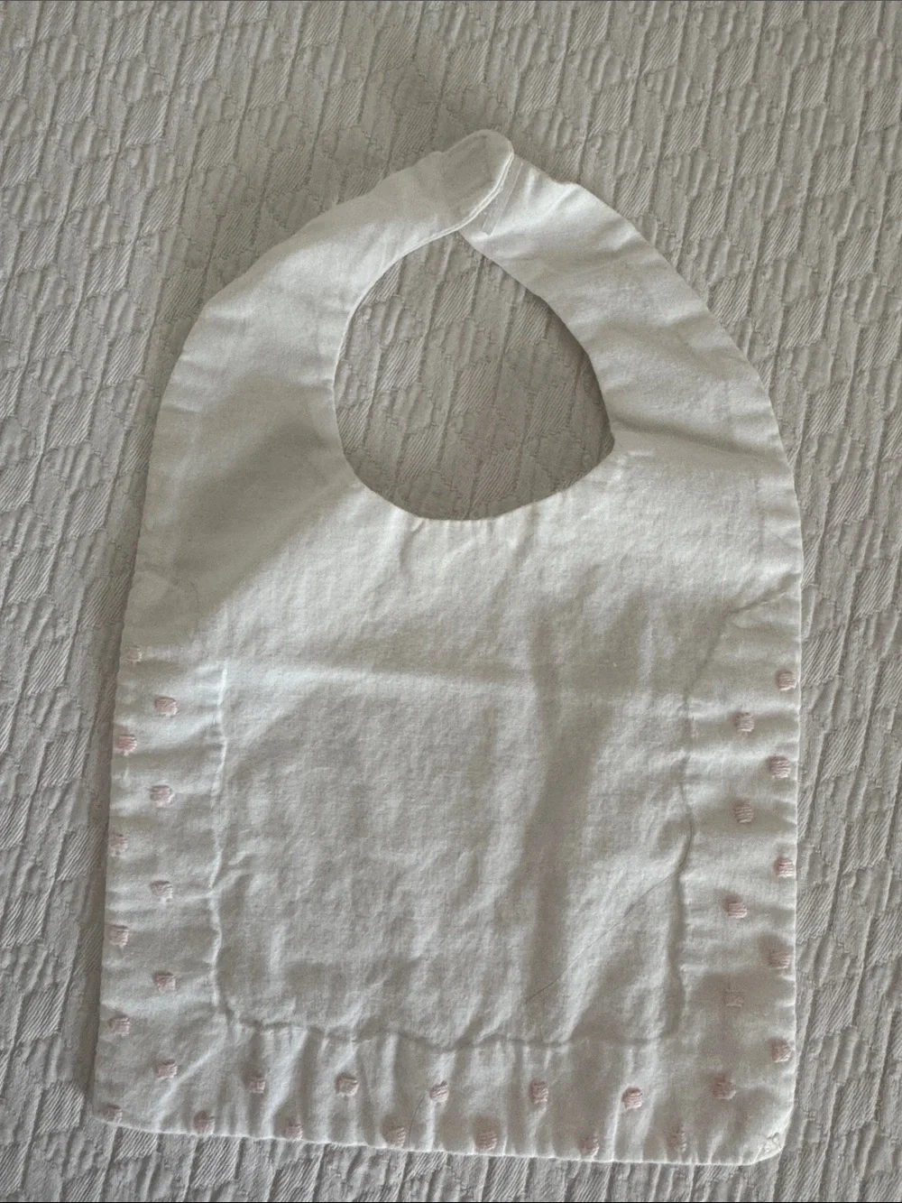 N/A kissy white
